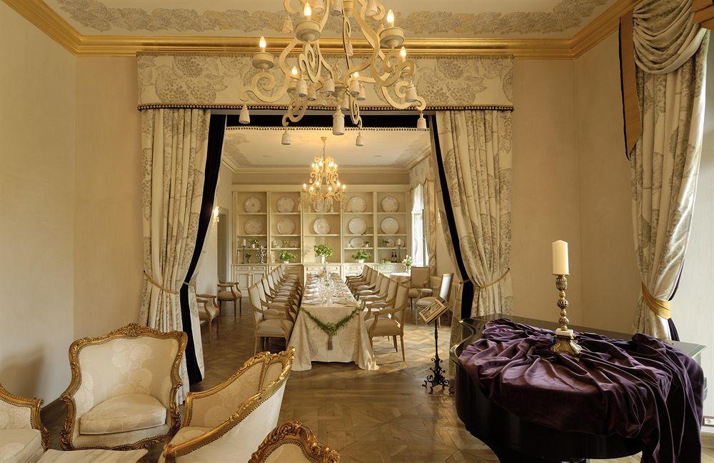 Chateau Mcely Restaurant photo