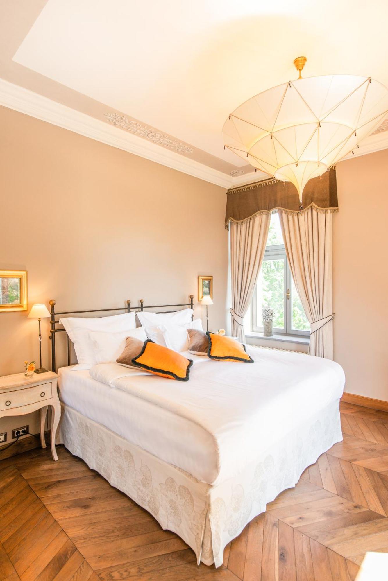 Chateau Mcely Extérieur photo